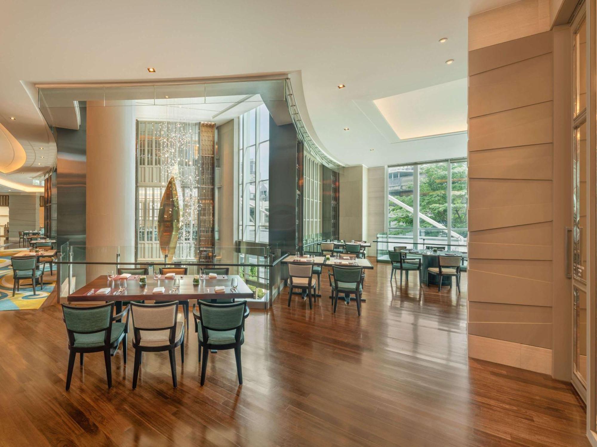 Отель Sofitel Sukhumvit Бангкок